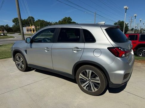 Used 2023 Mitsubishi Outlander Sport SE AWD/4WD image 8