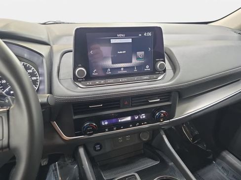 Used 2025 Nissan Rogue SV AWD/4WD image 20
