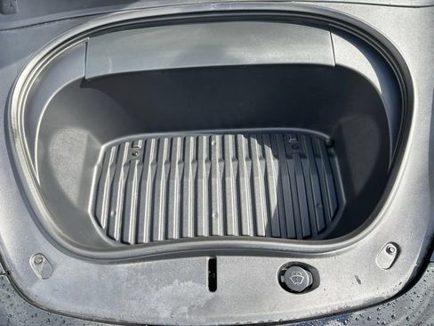 Used 2024 Tesla Model 3 Long Range AWD/4WD image 34