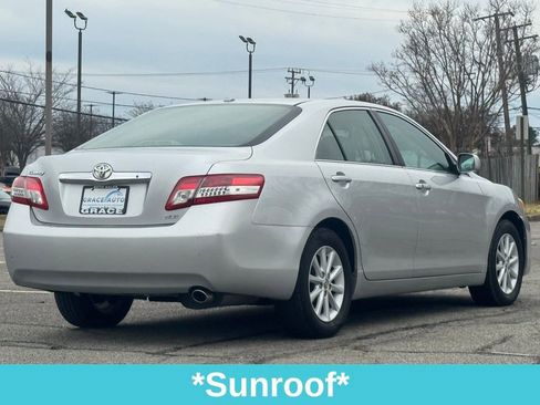 Used 2010 Toyota Camry XLE image 8