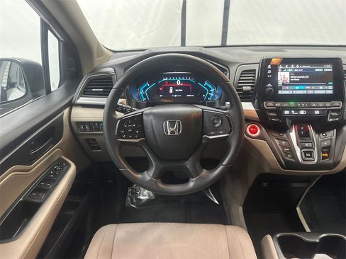 Used 2020 Honda Odyssey EX image 24