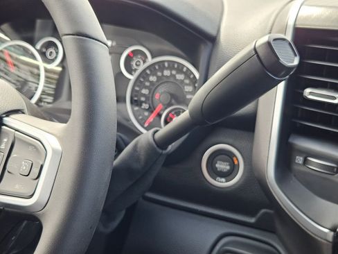 New 2026 RAM 2500 Big Horn AWD/4WD image 25