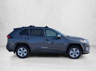 Used 2021 Toyota RAV4 XLE video 4