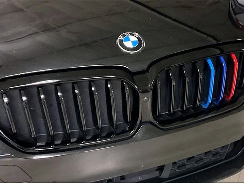 Used 2021 BMW M550i xDrive M550i xDrive w/ Executive Package image 30