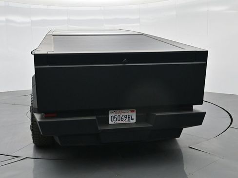 Used 2024 Tesla Cybertruck AWD Crew Cab image 8