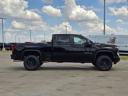 New 2026 Chevrolet Silverado 2500 ZR2 AWD/4WD image 7