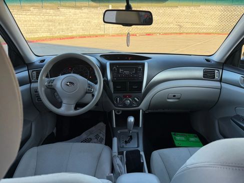 Used 2011 Subaru Forester 2.5X Premium image 12