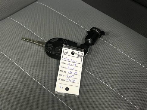 Used 2013 Ford Escape SE AWD/4WD image 36