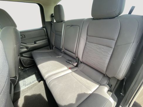 Used 2022 Nissan Frontier S w/ Technology Package image 18