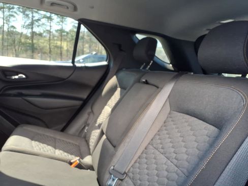 Used 2018 Chevrolet Equinox LT image 10