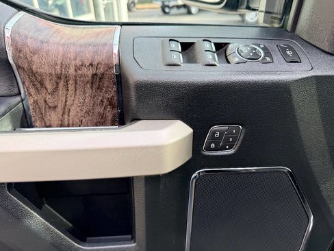 Used 2019 Ford F450 Lariat w/ Lariat Ultimate Package image 19