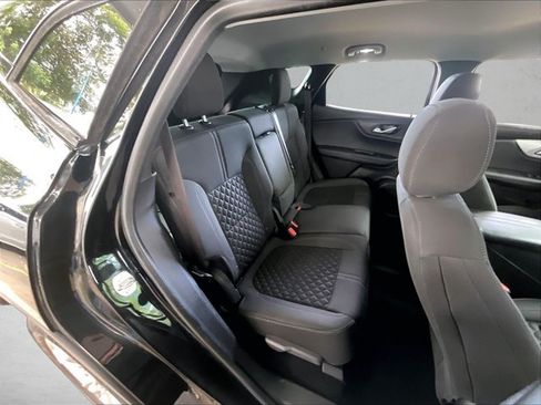 Used 2019 Chevrolet Blazer L FWD image 25