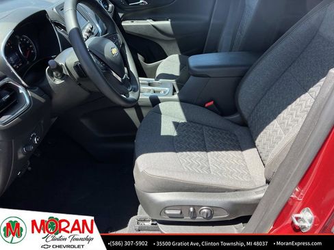 Certified 2024 Chevrolet Equinox LT FWD image 17