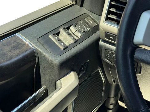 Used 2022 Ford F250 Lariat AWD/4WD image 13
