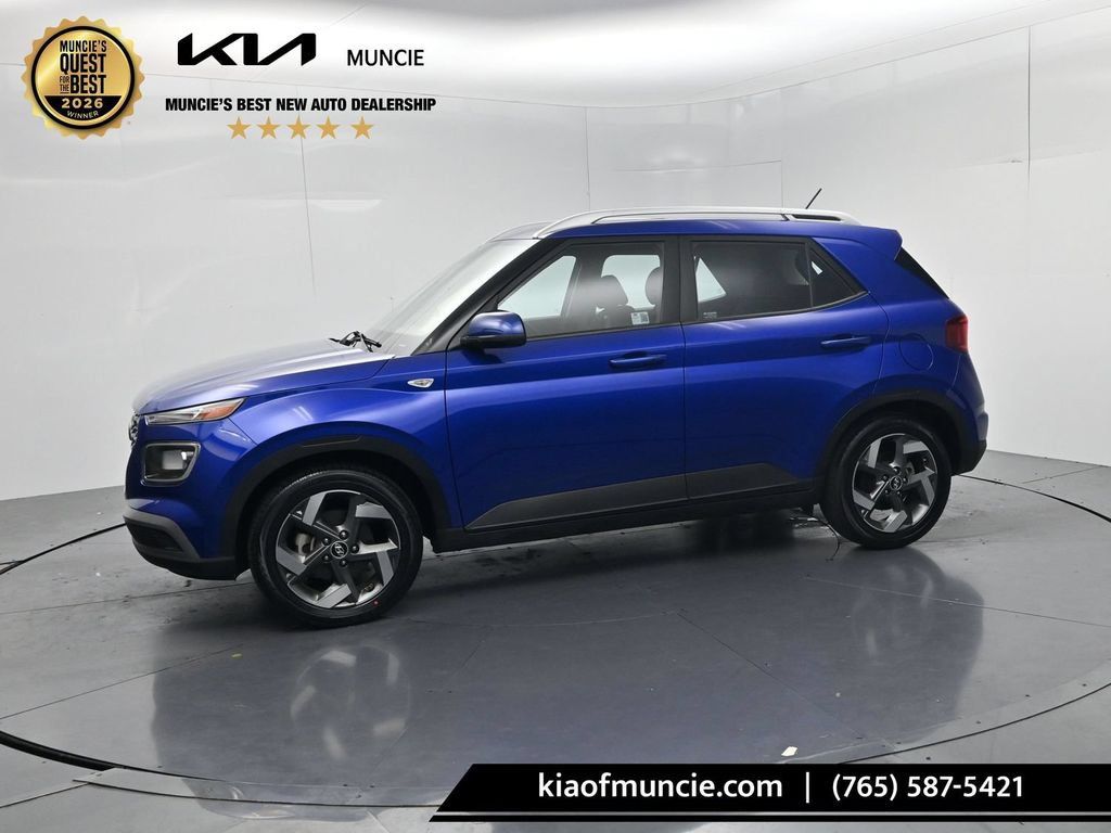 Used 2024 Hyundai Venue SEL FWD image 4