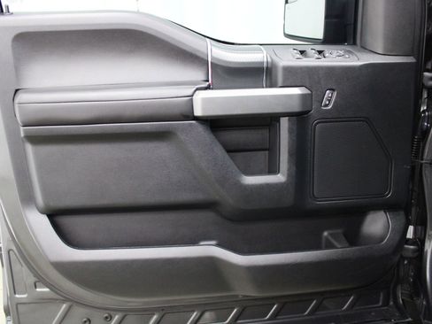 Used 2018 Ford F150 XLT w/ Equipment Group 302A Luxury image 9