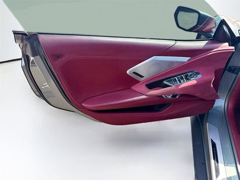 Used 2022 Chevrolet Corvette Stingray Premium Conv w/ Battery Protection Package image 11