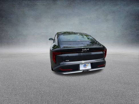 Used 2025 Kia K4 LX image 19