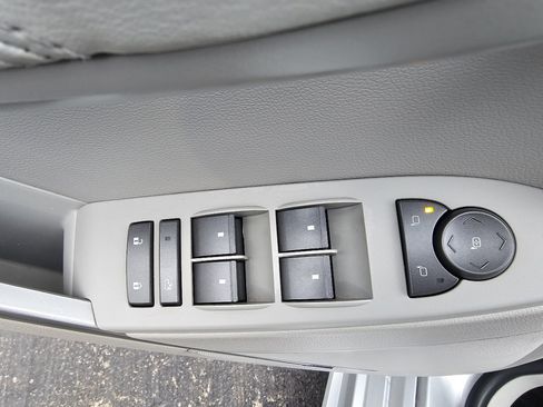 Used 2010 Cadillac CTS Luxury image 16