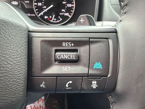 Used 2025 Nissan Rogue SV AWD/4WD image 11