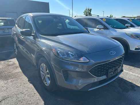 Used 2021 Ford Escape SE image 1