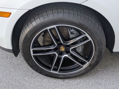 Used 2019 Porsche Macan S image 11