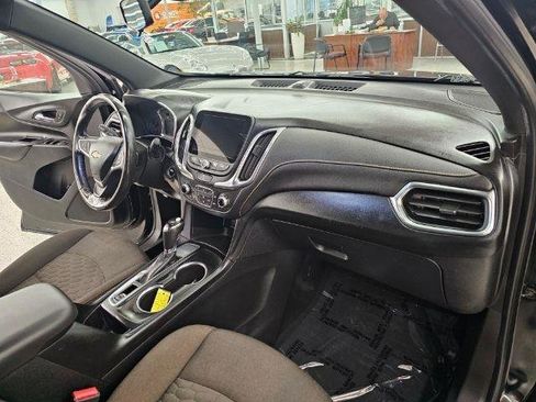 Used 2019 Chevrolet Equinox LT FWD image 8