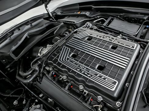 Used 2019 Chevrolet Corvette Z06 RWD image 17
