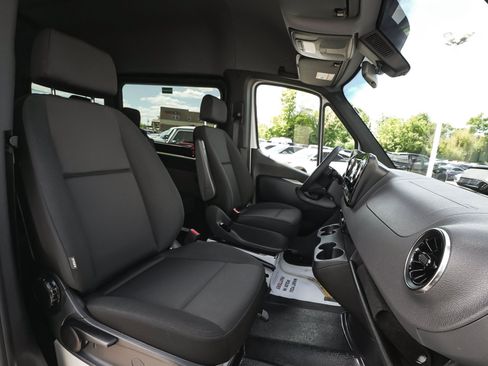 Used 2026 Mercedes-Benz Sprinter 2500 image 31