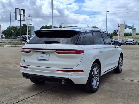 Certified 2024 Lincoln Corsair Grand Touring AWD/4WD image 2