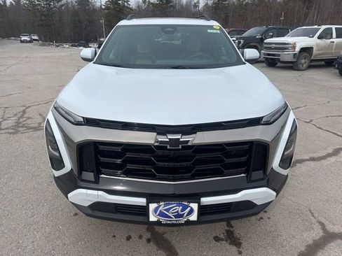 New 2026 Chevrolet Equinox ACTIV AWD/4WD image 2