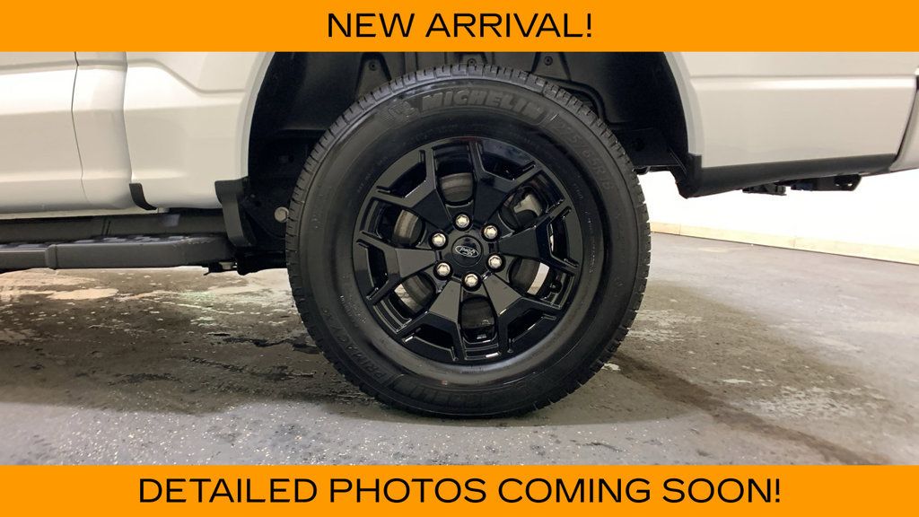 Used 2025 Ford F150 Lightning XLT AWD/4WD image 23