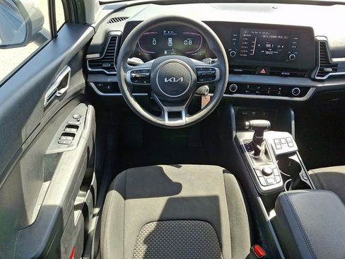 Certified 2025 Kia Sportage LX FWD image 13
