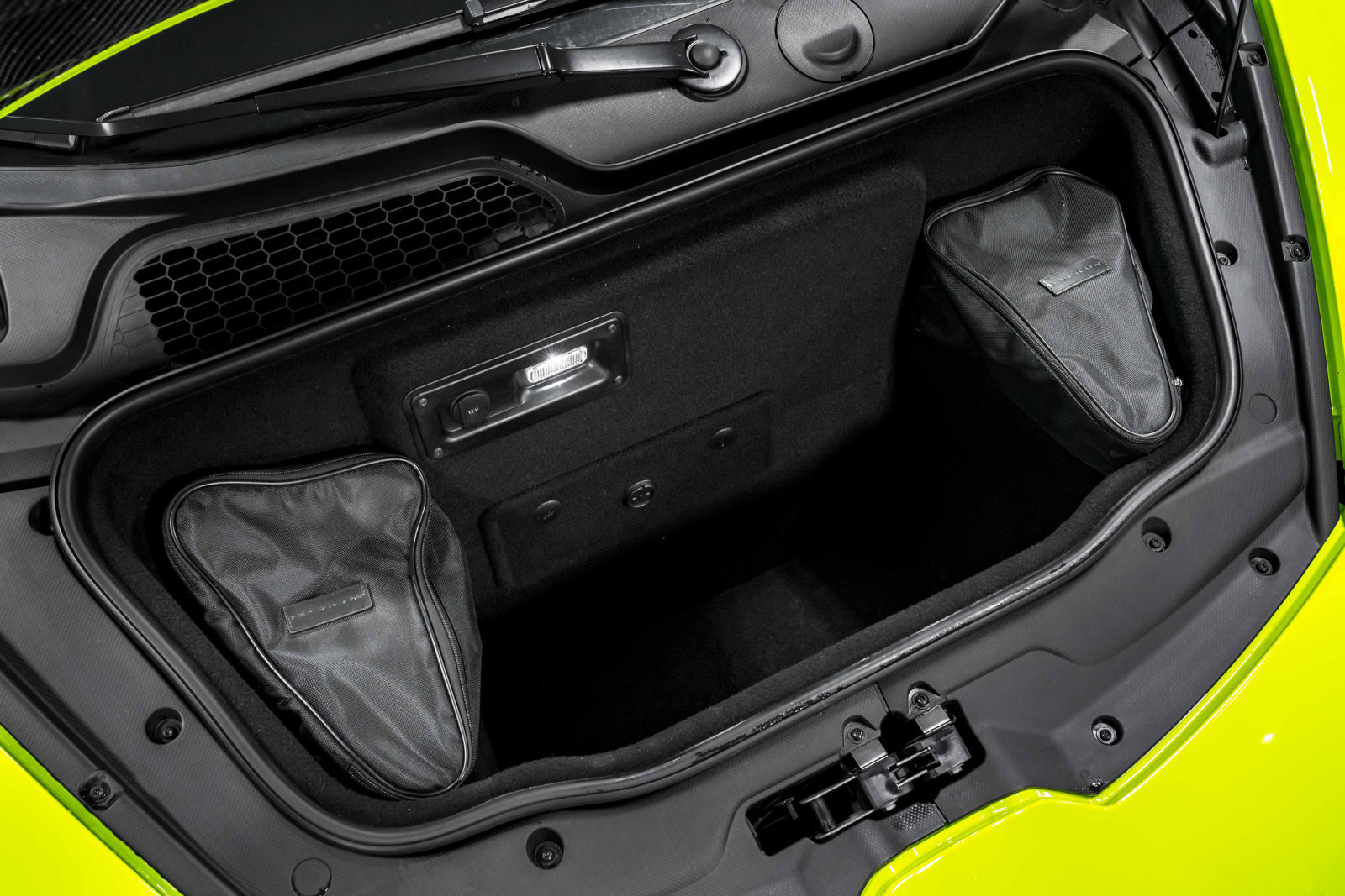 Used 2023 Lamborghini Huracan Tecnica RWD image 44