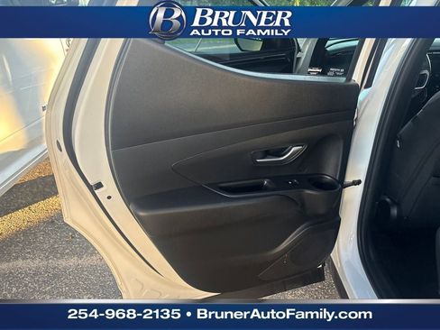 Used 2022 Hyundai Santa Cruz SEL Premium w/ Cargo Package image 13