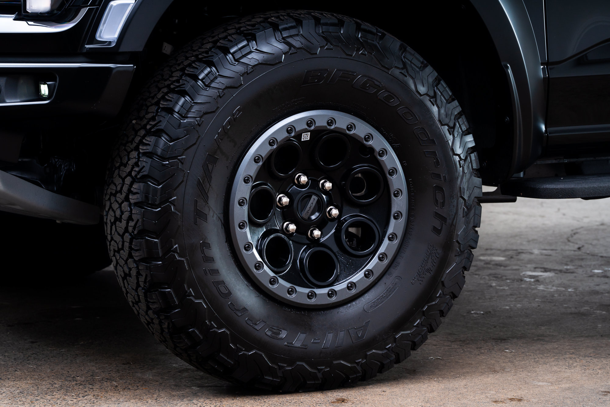 Used 2025 Ford F150 Raptor AWD/4WD image 4