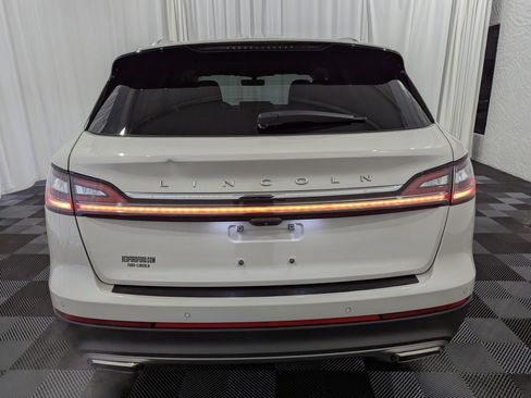 Used 2023 Lincoln Nautilus AWD w/ Premium Package image 8
