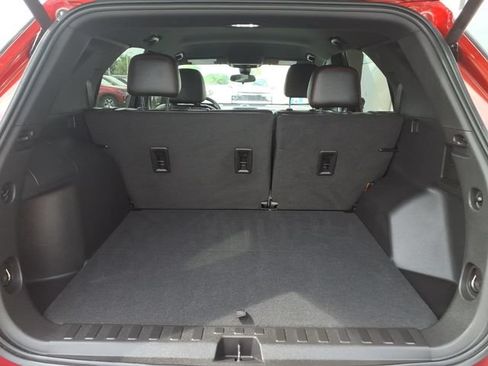 Used 2023 Chevrolet Equinox RS FWD image 7