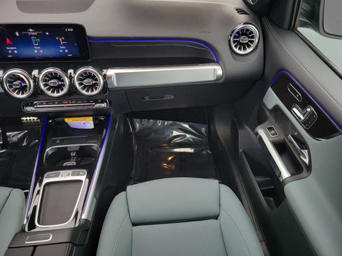New 2026 Mercedes-Benz GLB 35 AMG 4MATIC image 14