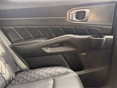 Used 2021 Kia Sorento SX image 31