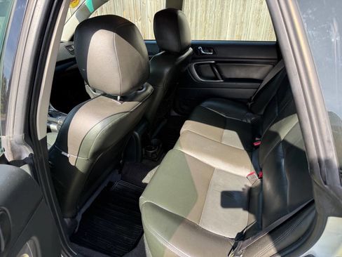 Used 2007 Subaru Outback 2.5i AWD/4WD image 13