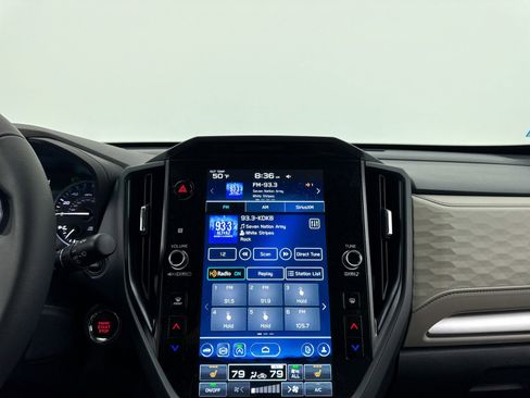 Used 2025 Subaru Forester Premium image 5