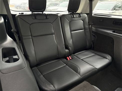New 2026 Lincoln Aviator Premiere image 11