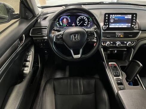 Used 2019 Honda Accord Touring image 18