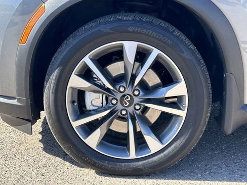 Used 2025 INFINITI QX60 Luxe w/ Vision Package image 10
