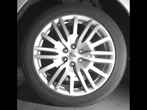 Used 2024 Ford Expedition Limited RWD image 12
