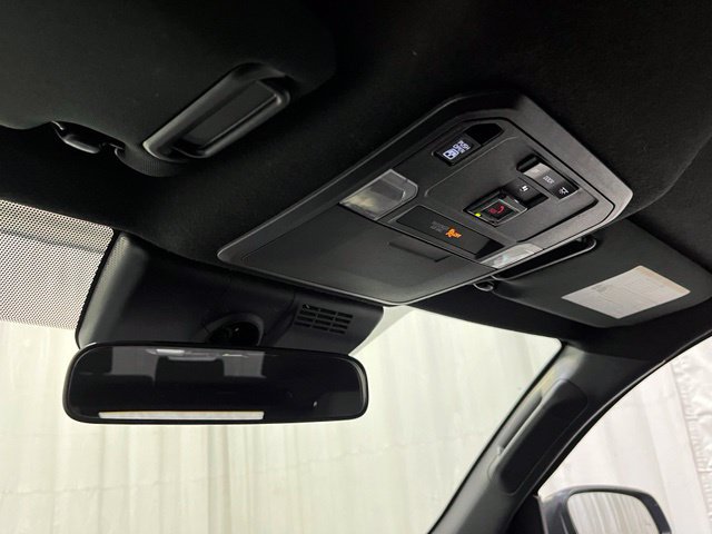 Used 2025 Toyota 4Runner SR5 AWD/4WD image 21