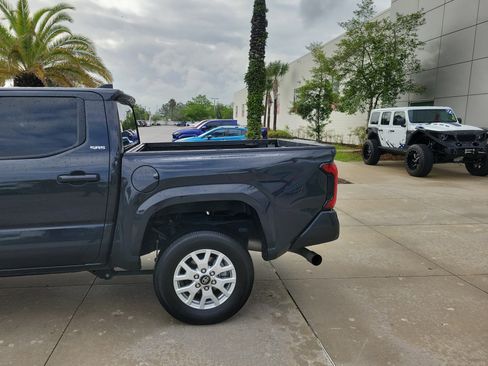 Used 2024 Toyota Tacoma SR5 image 4