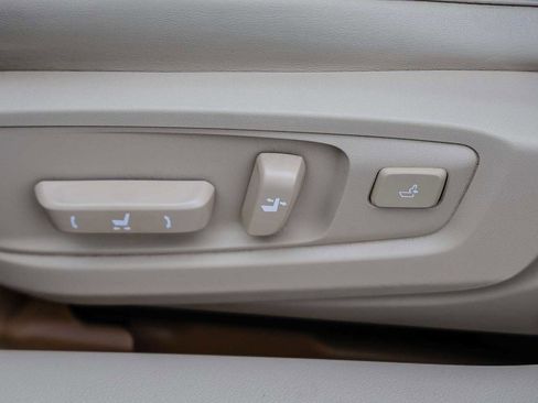 Used 2013 Lexus ES 350 image 22