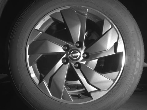 Used 2025 Nissan Rogue SV image 14